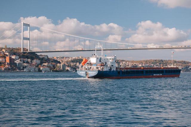 Oil Tanker, Bosphorus Bridge Istanbul